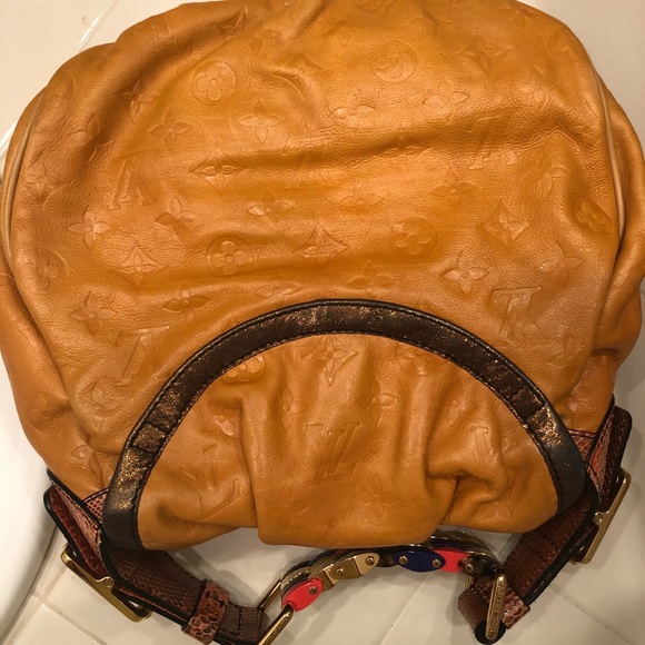 Gucci bag - Picture 1 of 5